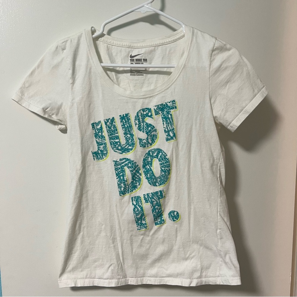Nike tshirt